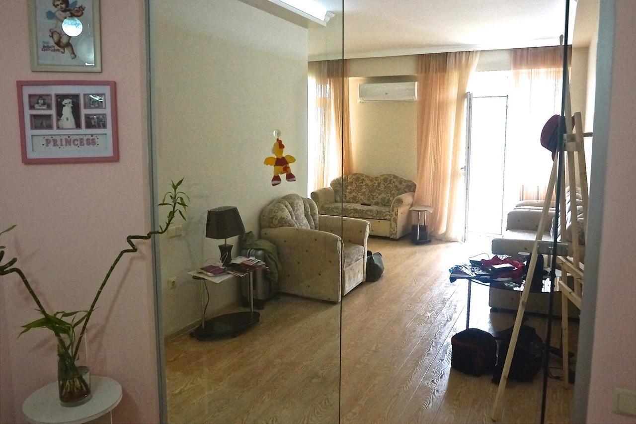 Cocorina Apartment Batumi Esterno foto