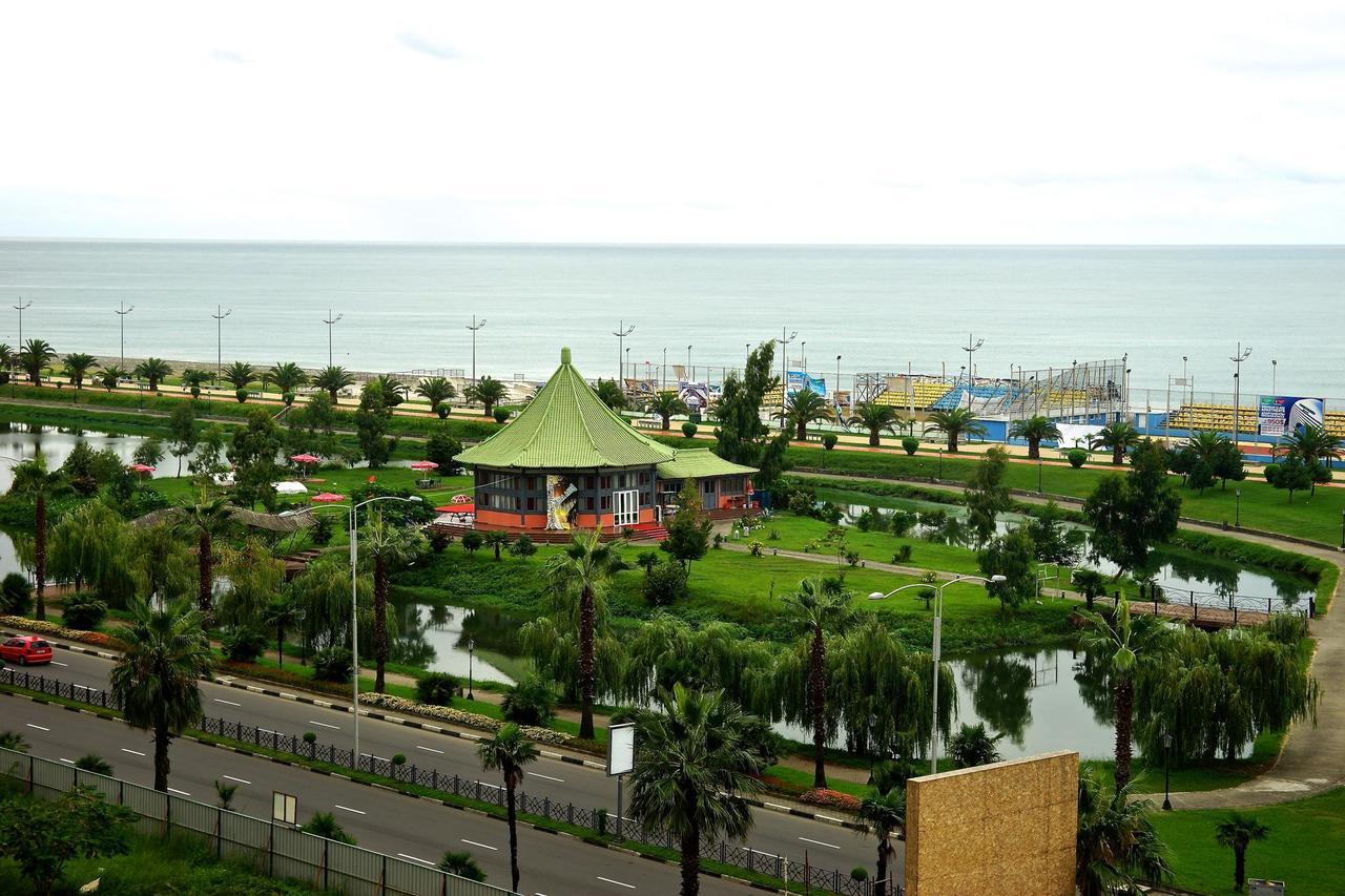 Cocorina Apartment Batumi Esterno foto