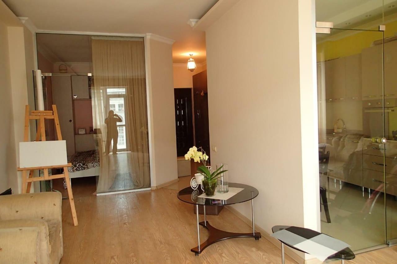 Cocorina Apartment Batumi Esterno foto